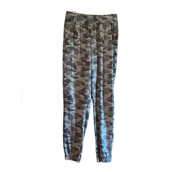 Kyodan Other - Kyodan Girls Camo Pants Grey Size 12